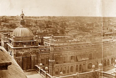 Panoramablick auf die Höfe der Residenz, Lucknow